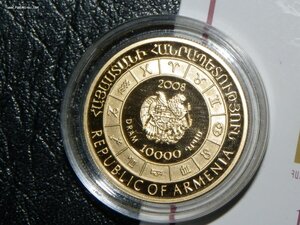 10 000 драм. Армения. козерог. золото. 8,6 гр