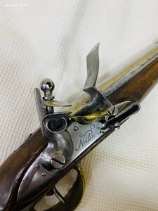 Кремневый пистолет Neilse