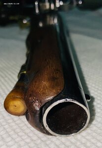 Кремневый пистолет с клеймом в виде королевских лилий