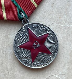 Медаль "За 20 лет безупречной службы МООП ТАДЖ.ССР"