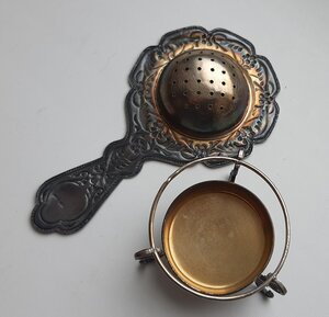 Ситечко для чая с подставкой, серебро 875 пр.,БЮ7