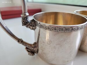 Пара красавных подстаканов