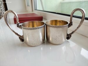 Пара красавных подстаканов