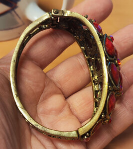 Браслет, из бронзы с камнями