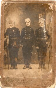 ВОЕННЫЕ РИА (КАБИНЕТ ПОРТРЕТЫ).