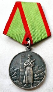 Граница посеребренная в сохране.