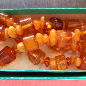 Бусы янтарь