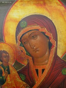Икона Богоматери «Троеручица».