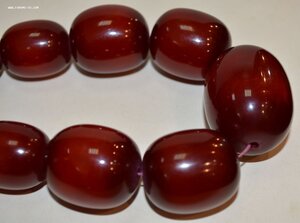 Бусы бакелит.