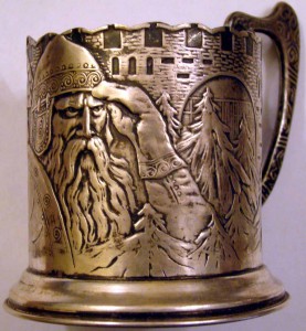 Подстаканник.