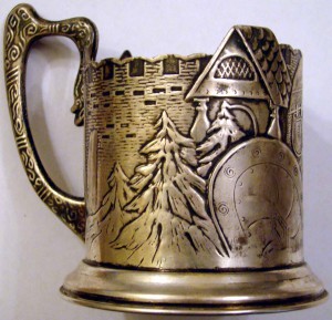 Подстаканник.