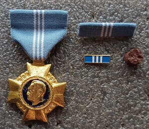 Золотой крест За отвагу в бою фрачник+планка Филиппины