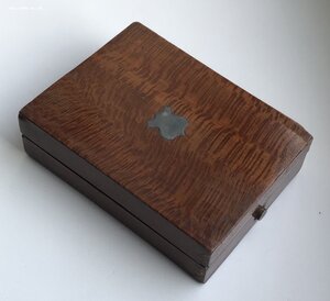 Дореволюционный деревянный футляр от карманных мужских часов