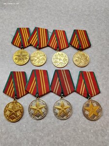 8 медалей  - выслуга без ведомства