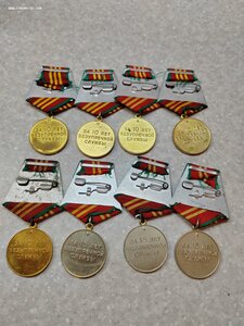 8 медалей  - выслуга без ведомства