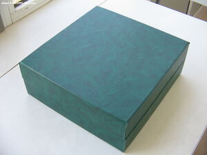 Поднос и шесть рюмок. Серебро. Коробка.