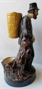 Статуэтка-перовница. Кузнецов