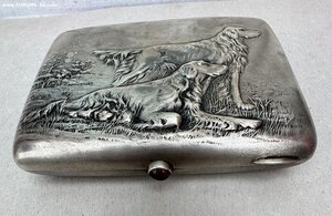 Портсигар “Охотничьи собаки’’ Серебро 875 пробы.