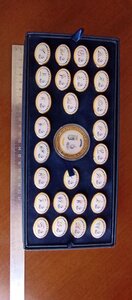 Комплект знаков сборной Украины , 26 штук+ медаль ,в коробке
