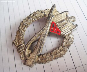 Пехотный штурмовой знак в серебре. Клеймо "JFS"