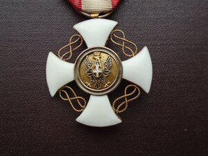 Орден Короны Италии 5 степени Золото.