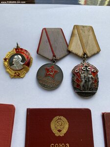 Орден Ленина,Знак Почета,За трудовую доблесть на одного