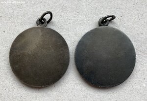 «За Боевые Заслуги» 2шт. Отличное состояние. Фиксировано.