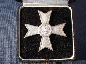KVK без мечей в футляре и картоне, не врученный.