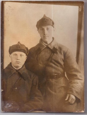 В буденновках