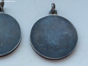 2 медали ЗБЗ(номера подряд)на женщин-родственниц