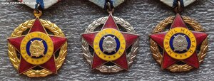 Комплект орденов За военные заслуги 1,2,3 степени  Румыния