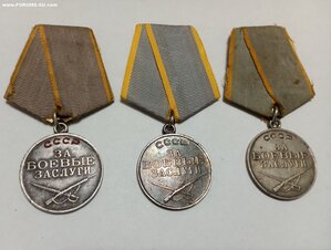 Три медали за боевые заслуги