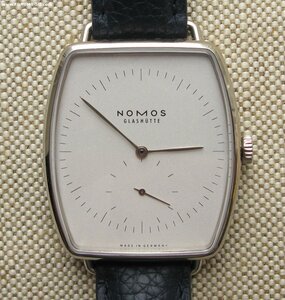 NOMOS LUX, белое золото 750 проба, 40.5x36мм