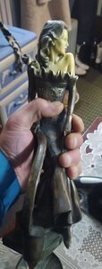 Бронзовая статуэтка Италия?