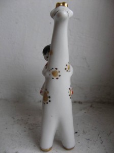 Девочка на жирафе. Я не встречал....