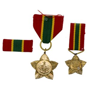 Бирма. Три медали с фрачниками