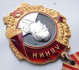 Ленин 432527 на Путинском редком доке