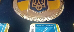 Набор официальных знаков в коробк НОК УКРАИНЫ, ВАНКУВЕР 2010