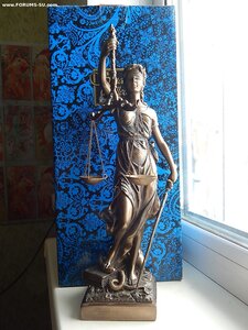 Статуэтка Фемида (Богиня правосудия).
