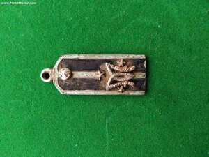 Царский серебряный жетон-погончик.