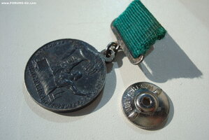 МАЛАЯ медаль ВСХВ в серебре