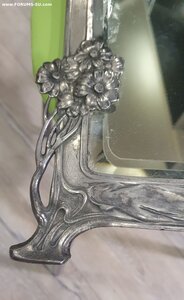 Старинное зеркало ,шпиатр.