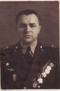 Подполковник с ПОЛЬСКИМИ наградами и знаком.