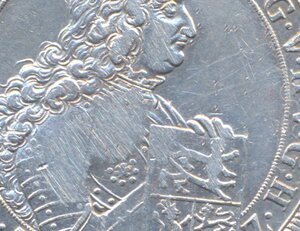 Талер 1697 г. - Вольфганг Юлиус . - Гогенлоэ-Нойенштайн .