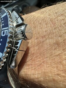 Брутальный мощный Longines на комплекте.