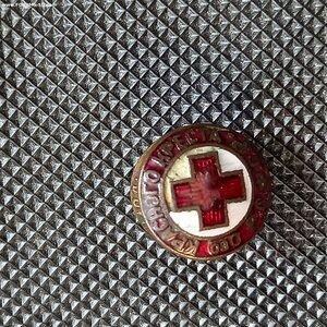Знак общества Красного креста