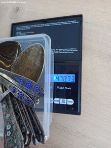 3 комплекта серебряных ложек с эмалью + 2 ложки из серебра.