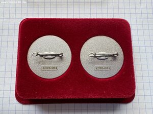 Два знака Семье бойца ЧВК Вагнер отдавшего жизнь за Россию.
