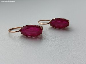 Золотые серьги. 583 проба. СССР. Вес - 4.77 гр. Корунды.