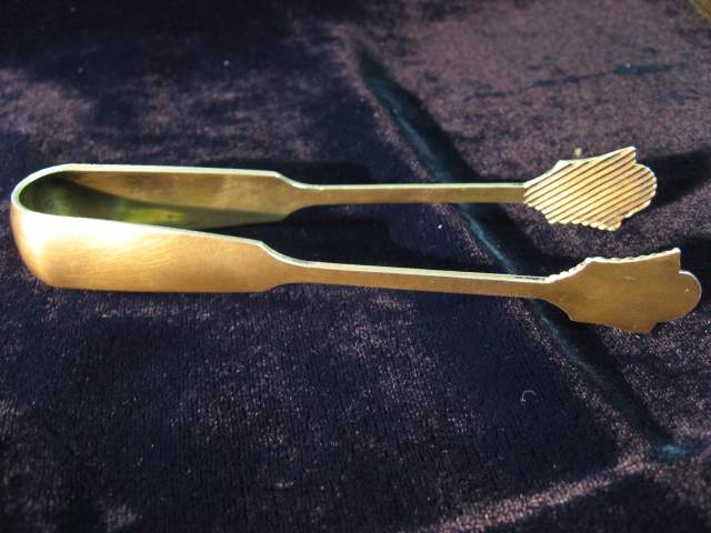 щипцы для сахара.